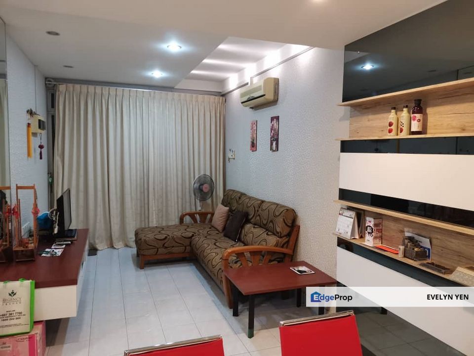 Bandar Seri Alam ,Vista Town House For Rent, Fully Furnished, Fully Renovated, Gated & Guarded., Johor, Masai