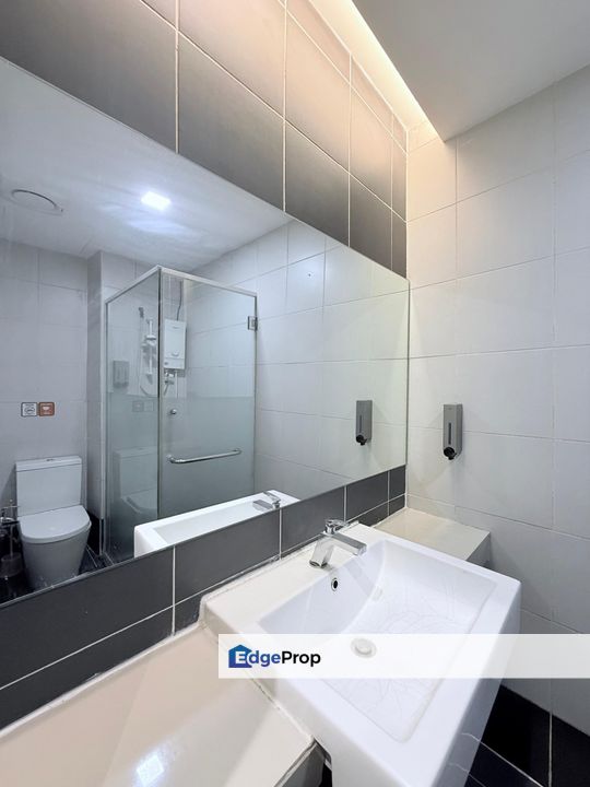 Best Rent Centrestage Designer Suite Sek 13 PJ Studio Near Lrt, Selangor, Petaling Jaya