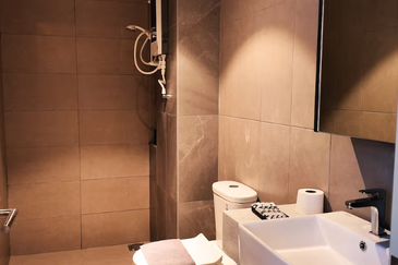 Paxtonz @ Empire City, Damansara Perdana