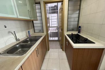 E-Tiara Serviced Apartment