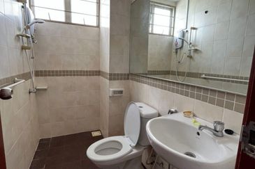 E-Tiara Serviced Apartment