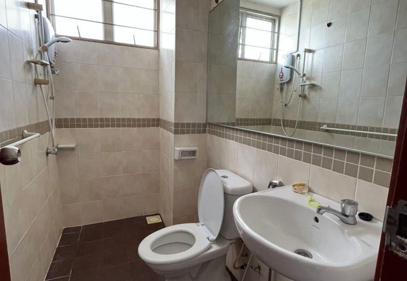 E-Tiara Serviced Apartment