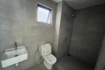 The Trees, Bukit Lanjan