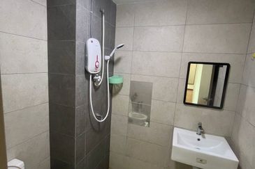 The Trees, Bukit Lanjan