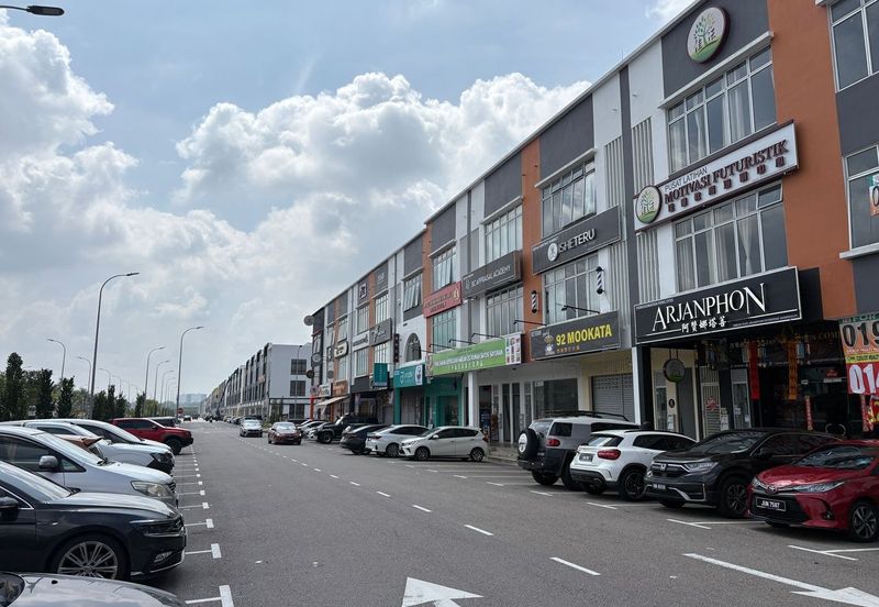 Austin Crest Emerald 2 @ Bandar Jaya Putra shop for sale