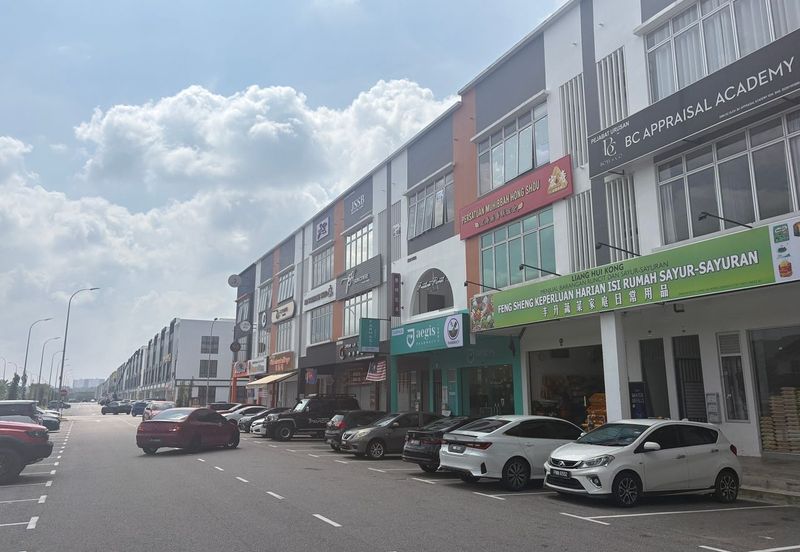 Austin Crest Emerald 2 @ Bandar Jaya Putra shop for sale