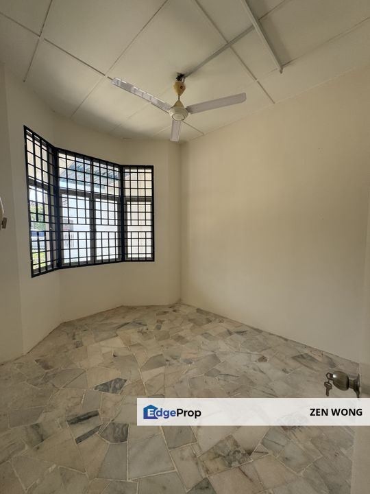 Taman Teratai near Skudai Full loan 22x102ft big single storey house, Johor, Johor Bahru