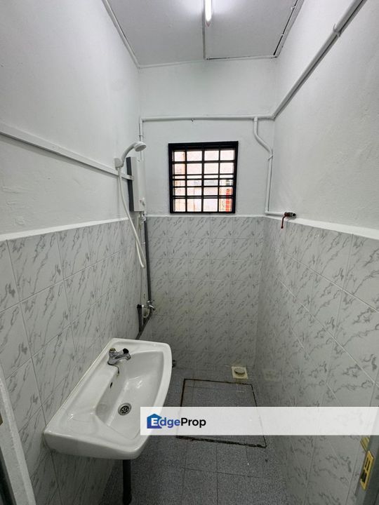 Taman johor Jaya , Jalan Seroja, Johor, Johor Bahru