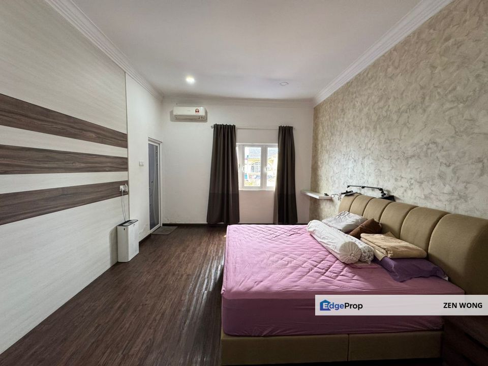 TAMAN PULAI UTAMA near skudai Taman Universiti double storey , Johor, Skudai