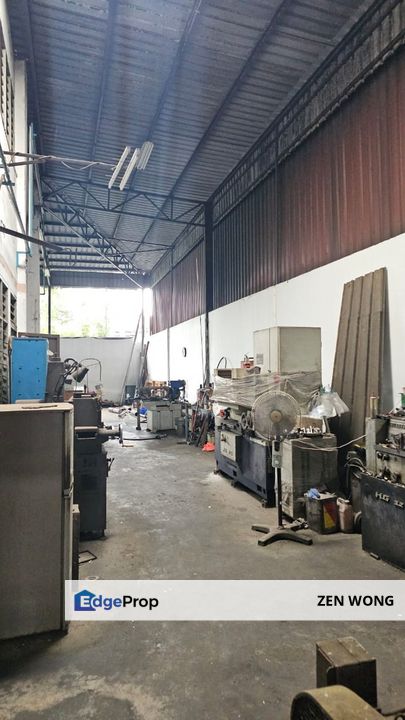 Jalan Wira Taman Tan Sri Yaacob skudai semi d factory near nusa bestari, Johor, Skudai