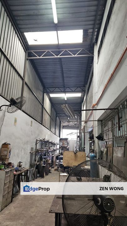 Jalan Wira Taman Tan Sri Yaacob skudai semi d factory near nusa bestari, Johor, Skudai