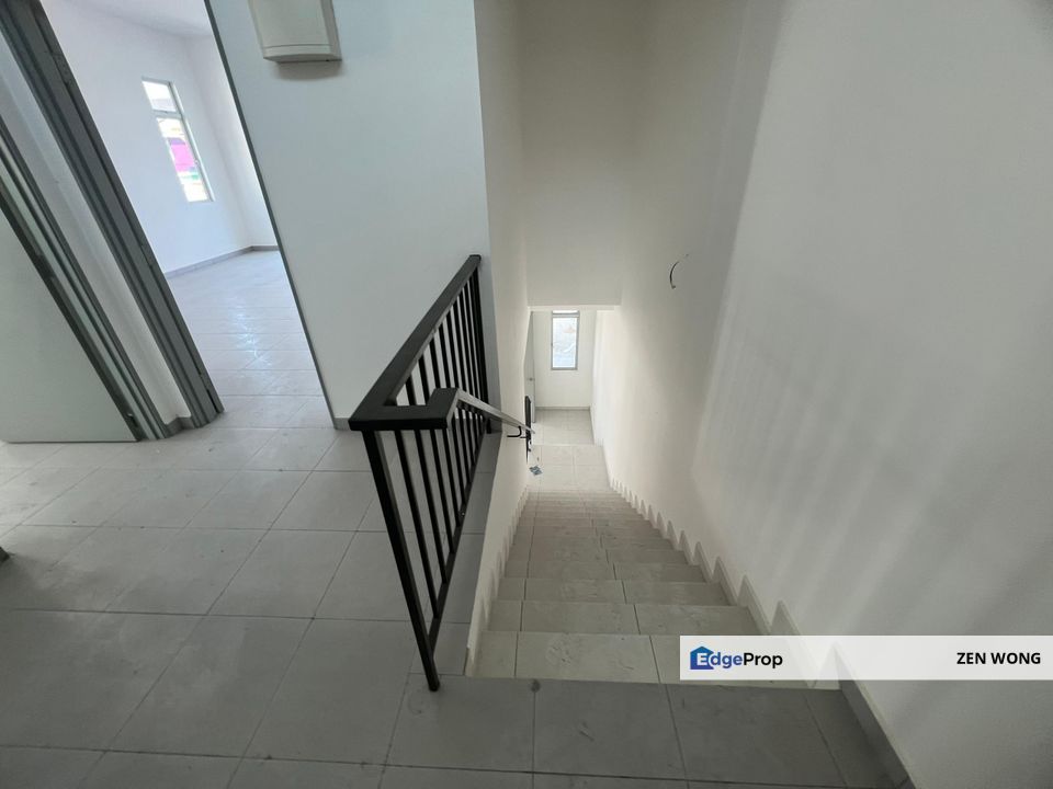 Taman Pulai Mutiara @ Scientex Pulai , cluster Lavender 32x70 for sale Full loan, Johor, 