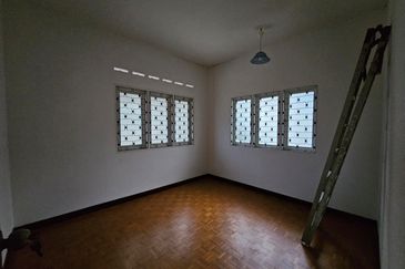 Taman Yulek , Cheras , bukit segar , KL