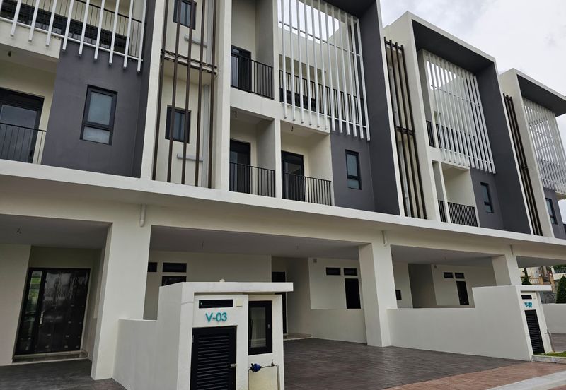 Alstonia Hilltop Homes