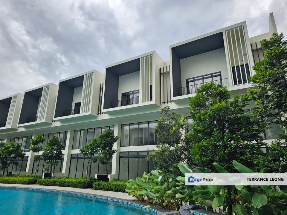 Alstonia hilltop villa house sungai buloh bukit Rahman putra, Selangor, Shah Alam