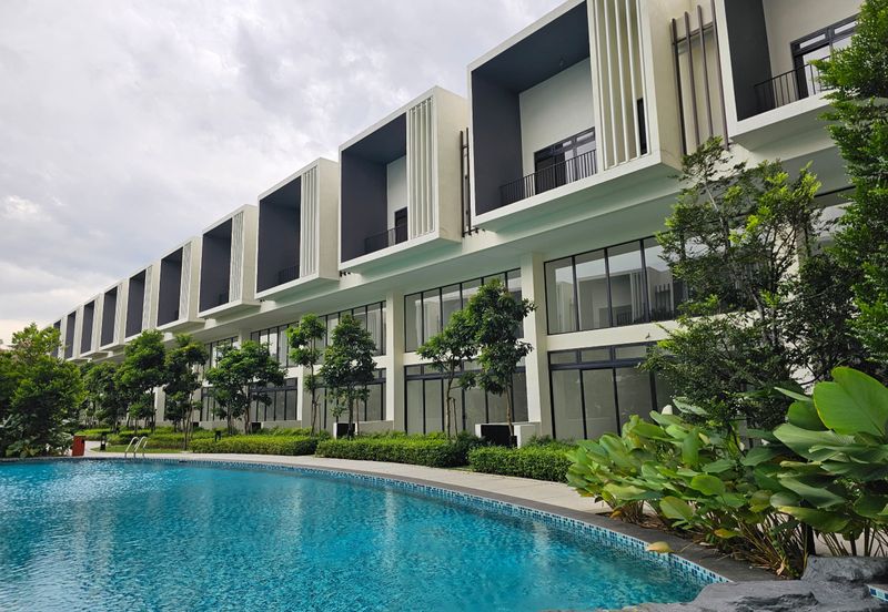 Alstonia Hilltop Homes