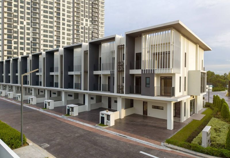 Alstonia Hilltop Homes