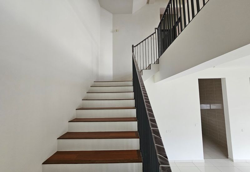 Alstonia Hilltop Homes