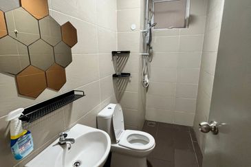 7 Tree Seven Residence