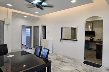 Excelsa Apartment, Taman Universiti Indah