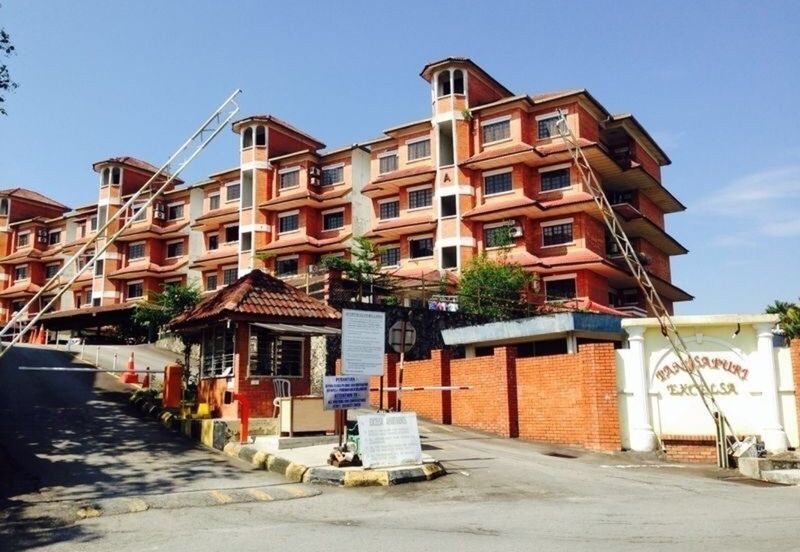 Excelsa Apartment, Taman Universiti Indah