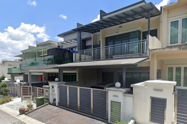 D'Premier @ Bandar Damai Perdana