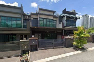 D'Premier @ Bandar Damai Perdana