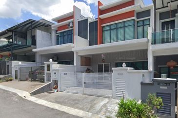 D'Premier @ Bandar Damai Perdana