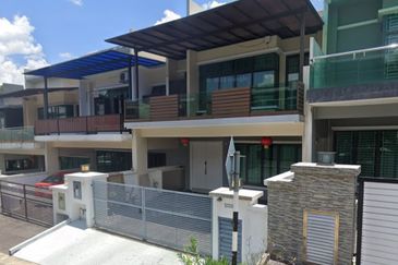 D'Premier @ Bandar Damai Perdana