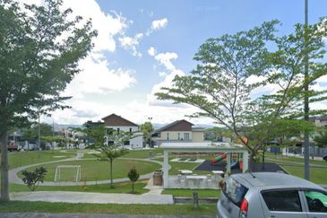 D'Premier @ Bandar Damai Perdana