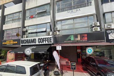 The Trillium @Lake Fields