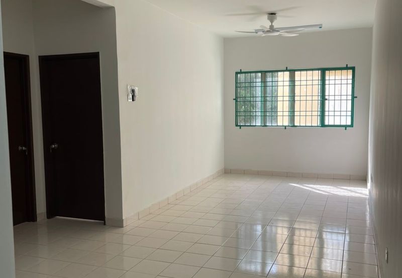 Pangsapuri Kiambang, Seri Kembangan