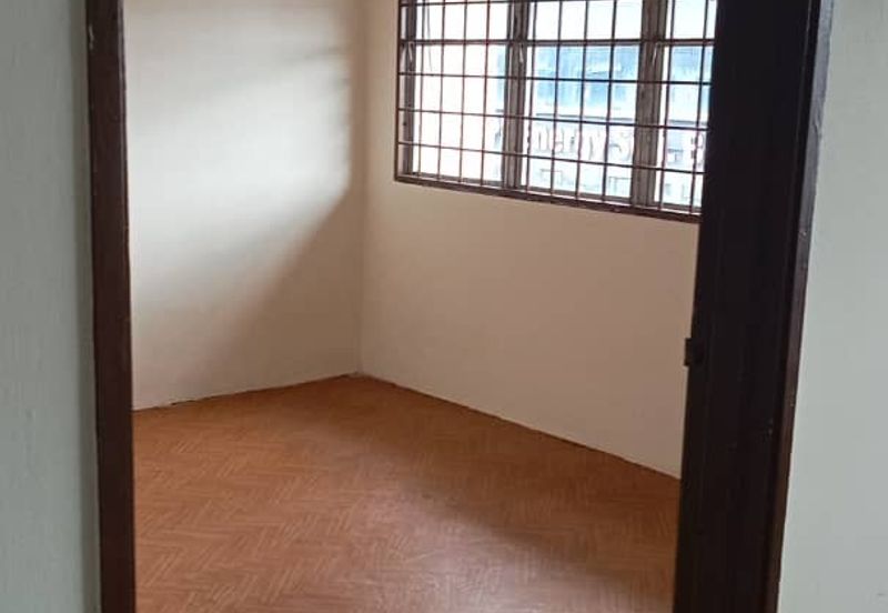 Medan bukit indah ampang shop apartment