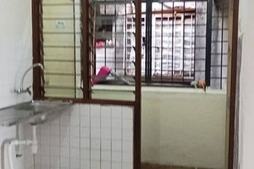 Medan bukit indah ampang shop apartment
