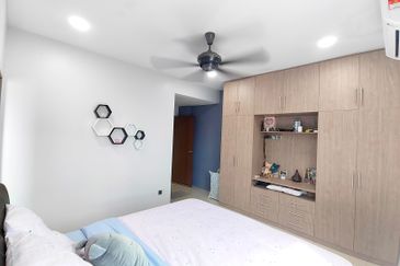 Manhattan Condominium