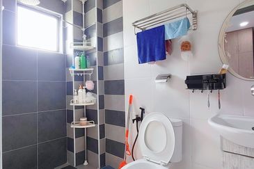 Manhattan Condominium