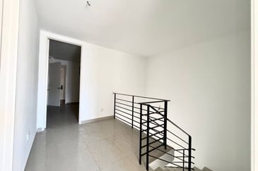 Upper East @ Tiger Lane