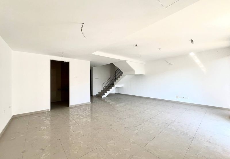 Upper East @ Tiger Lane