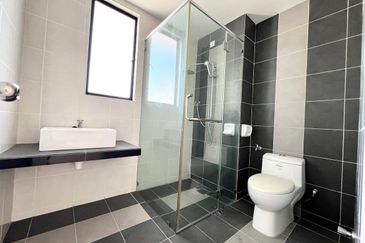 Upper East @ Tiger Lane