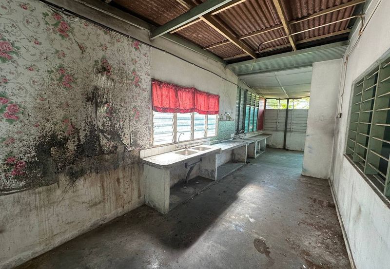 KAMPUNG BARU MENGLEMBU