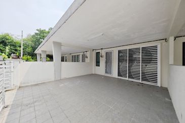 Taman Pengkalan Tiara