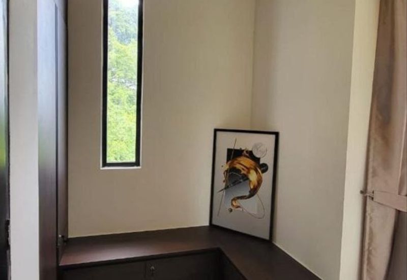 THE COVE HILLSIDE RESIDENCE