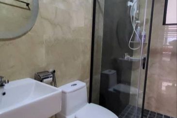 THE COVE HILLSIDE RESIDENCE