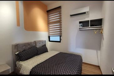 THE COVE HILLSIDE RESIDENCE