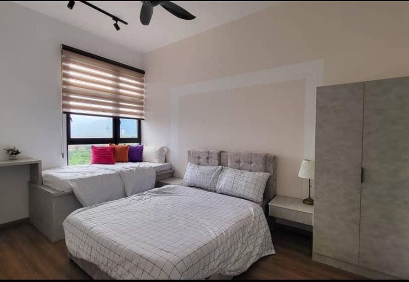 THE COVE HILLSIDE RESIDENCE