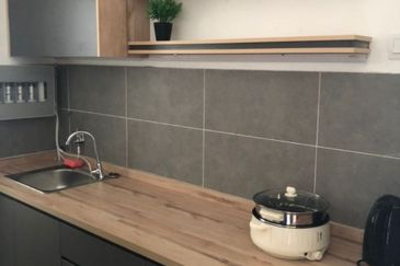 THE COVE HILLSIDE RESIDENCE