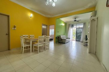 Alpine Village Apartment