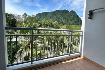 Alpine Village Apartment