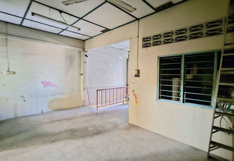 1Tawas Business Centre