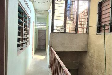 1Tawas Business Centre